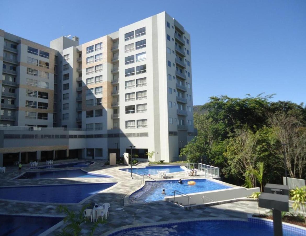 Apartamento Park Veredas Flat 710 Perto Do Hot Park Com Rio Dentro Do